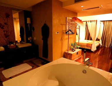 西安碑林区养生会所的黄昏恋:当爱情遇上八十岁